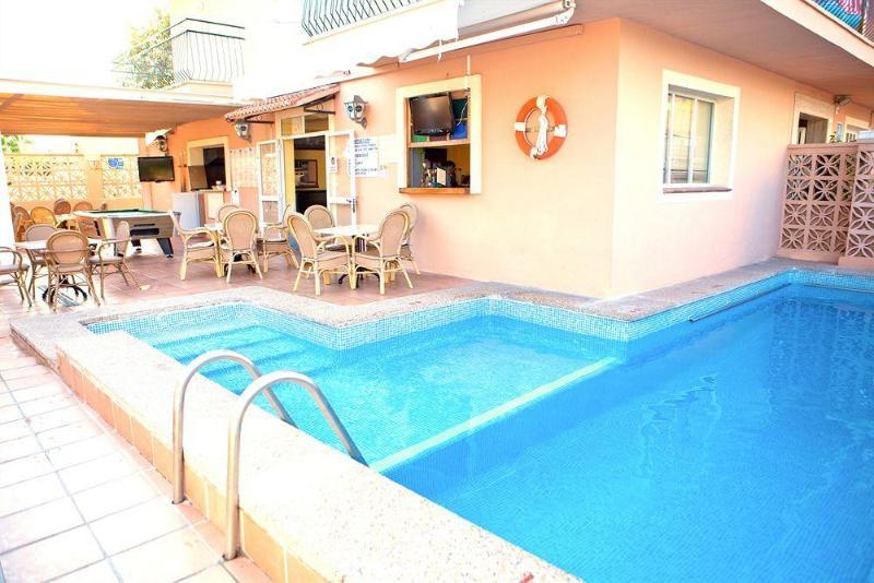 Hostel Hsr Gil (Adults Only) Palma Nova  Zewnętrze zdjęcie